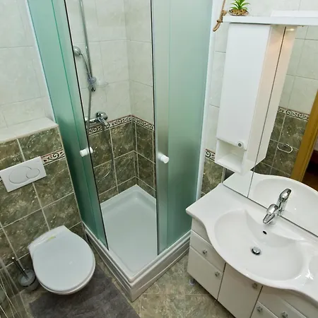 Kulic 25 Metara Od Plaze Br 1 * Zavala