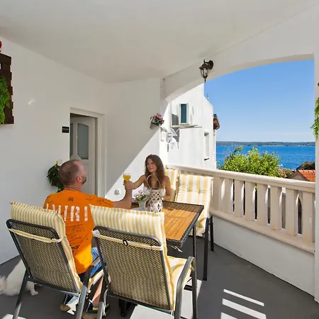 Apartment Kulic 25 Metara Od Plaze Br 1 Zavala